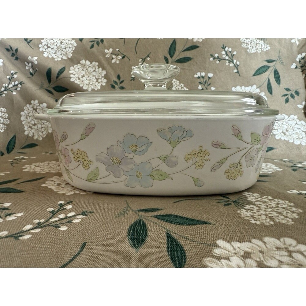 Corningware Pastel Bouquet Casserole Dish  A-2 B  2 LT *